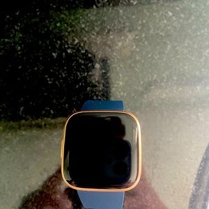 Fitbit versa 2